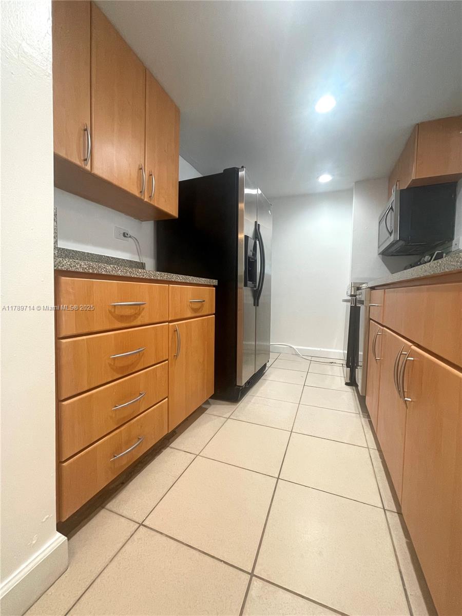 7545 E Treasure Dr 8D