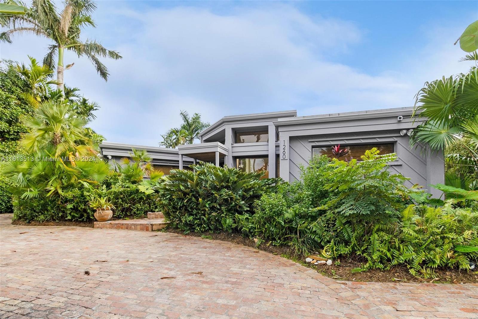 BAY HARBOR ISLAND - Residential