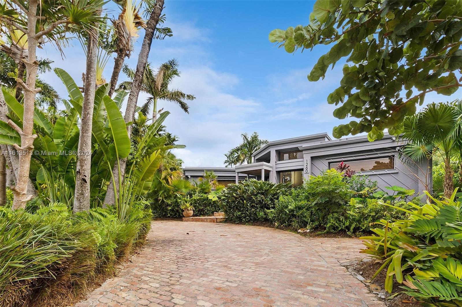 BAY HARBOR ISLAND - Residential