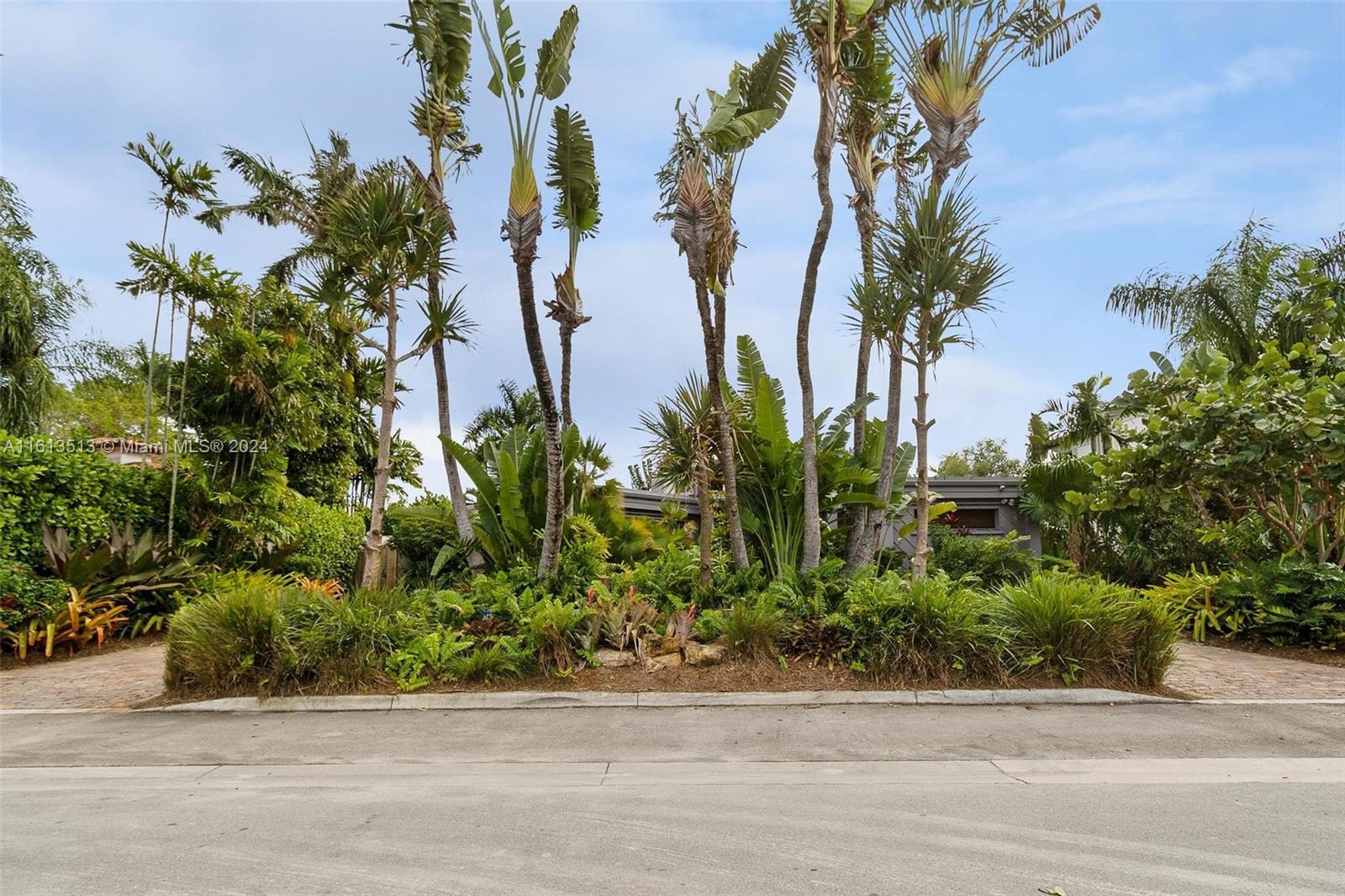 BAY HARBOR ISLAND - Residential