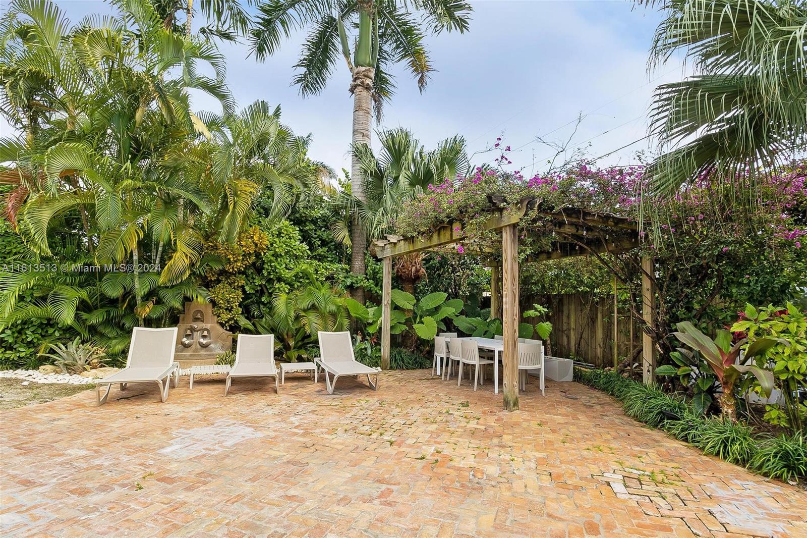 BAY HARBOR ISLAND - Residential