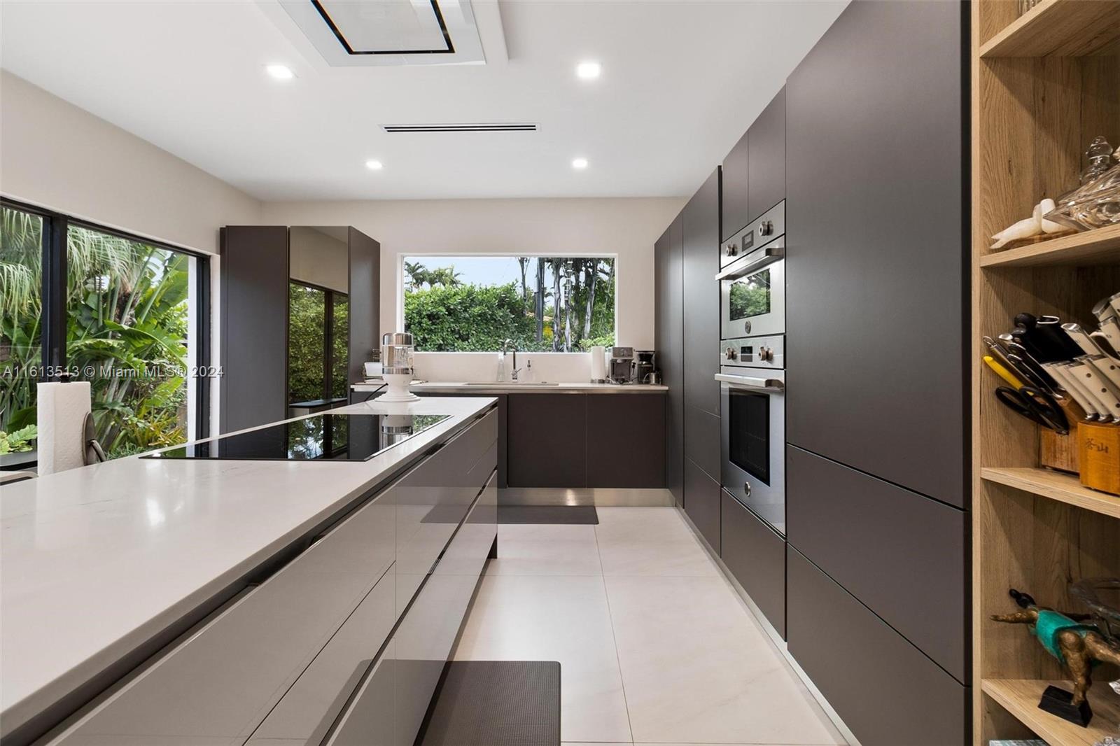 BAY HARBOR ISLAND - Residential