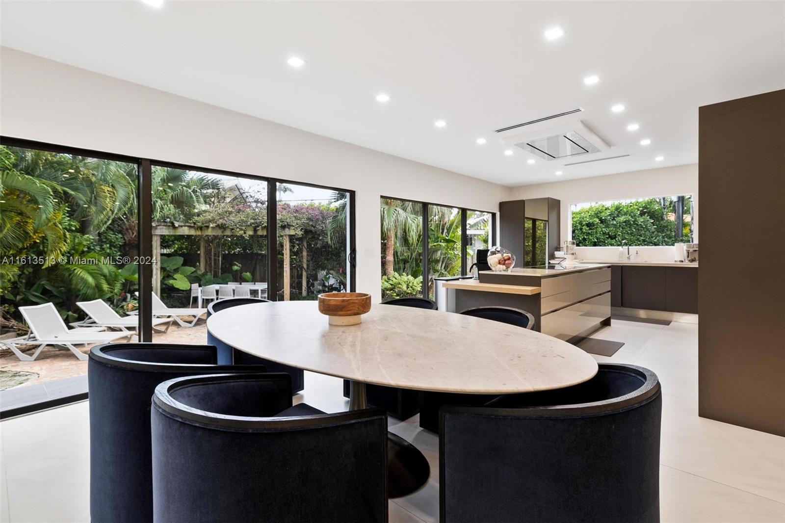 BAY HARBOR ISLAND - Residential