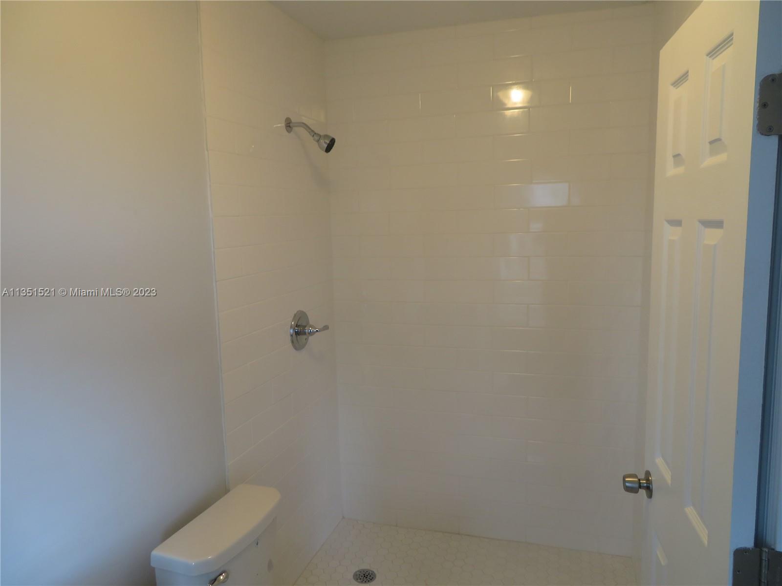 TOWNHOUSES BY AL BESADE J - Residential