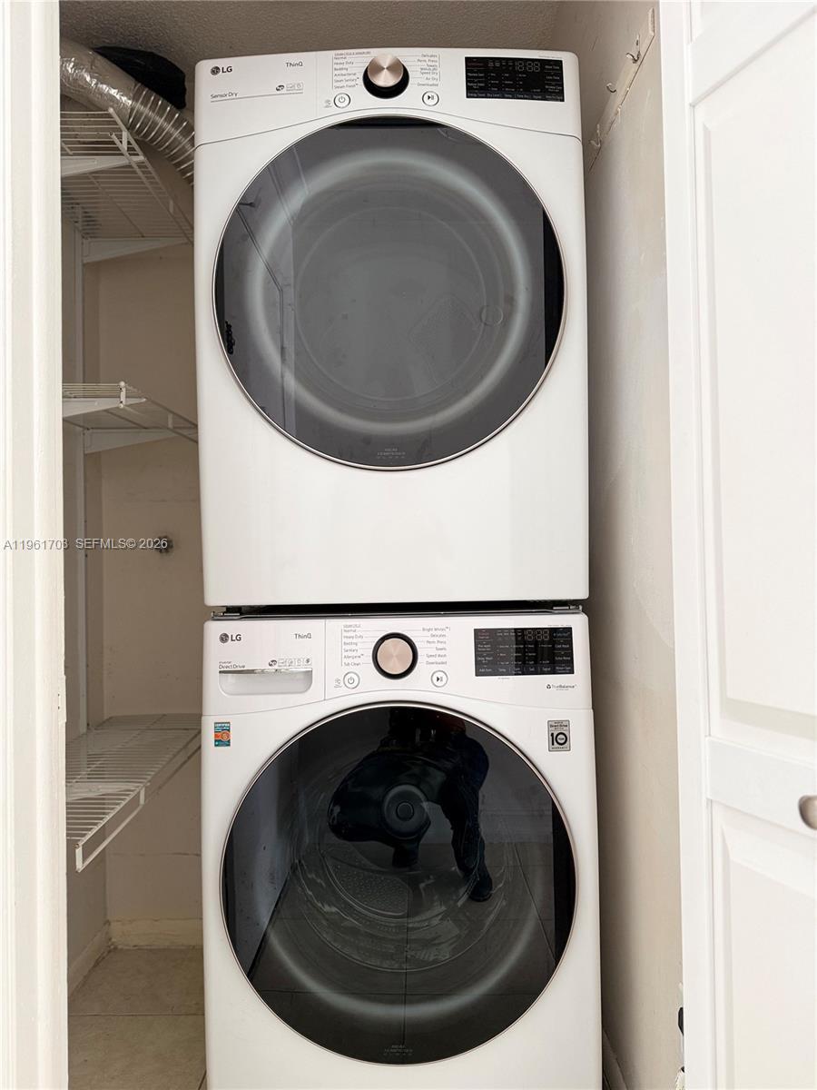 SOLEIL AT FONTAINEBLEAU C - Residential Lease