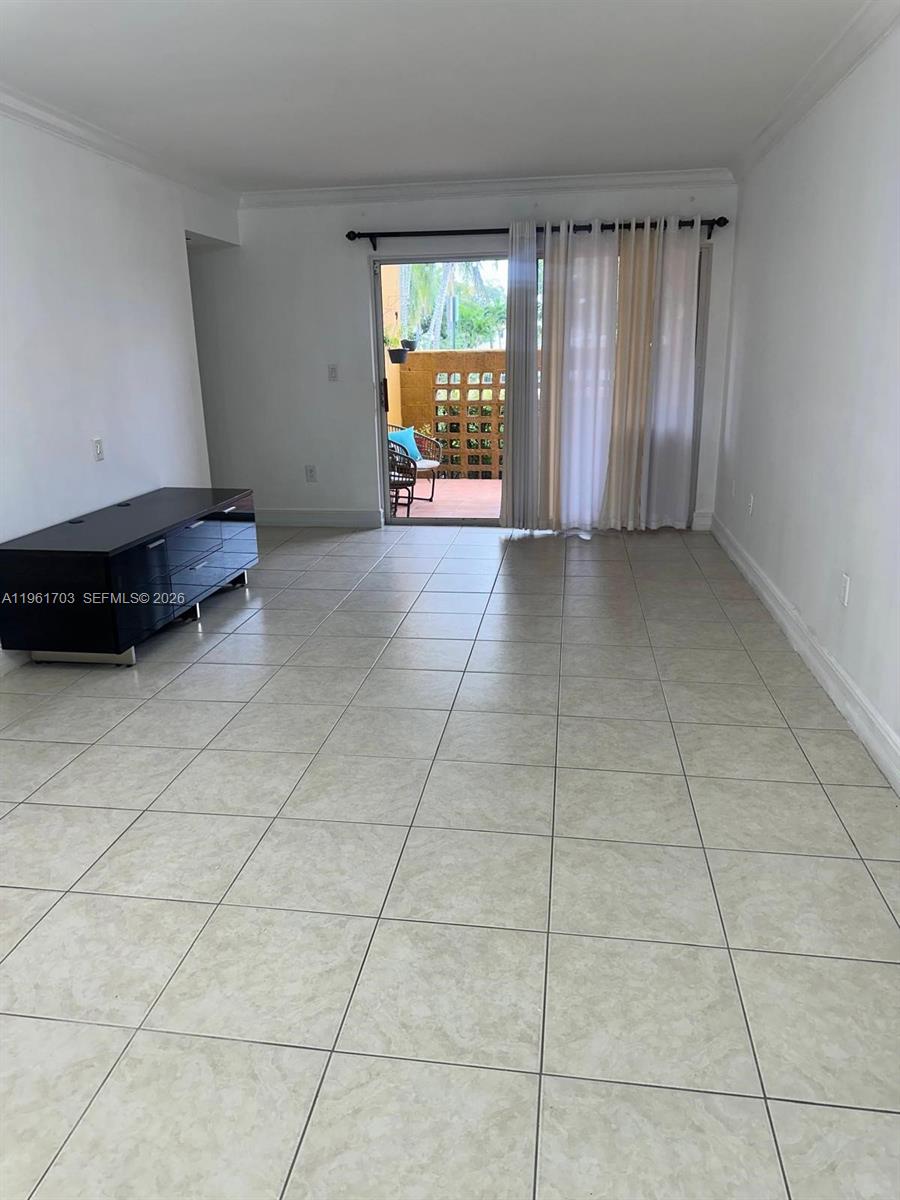 SOLEIL AT FONTAINEBLEAU C - Residential Lease