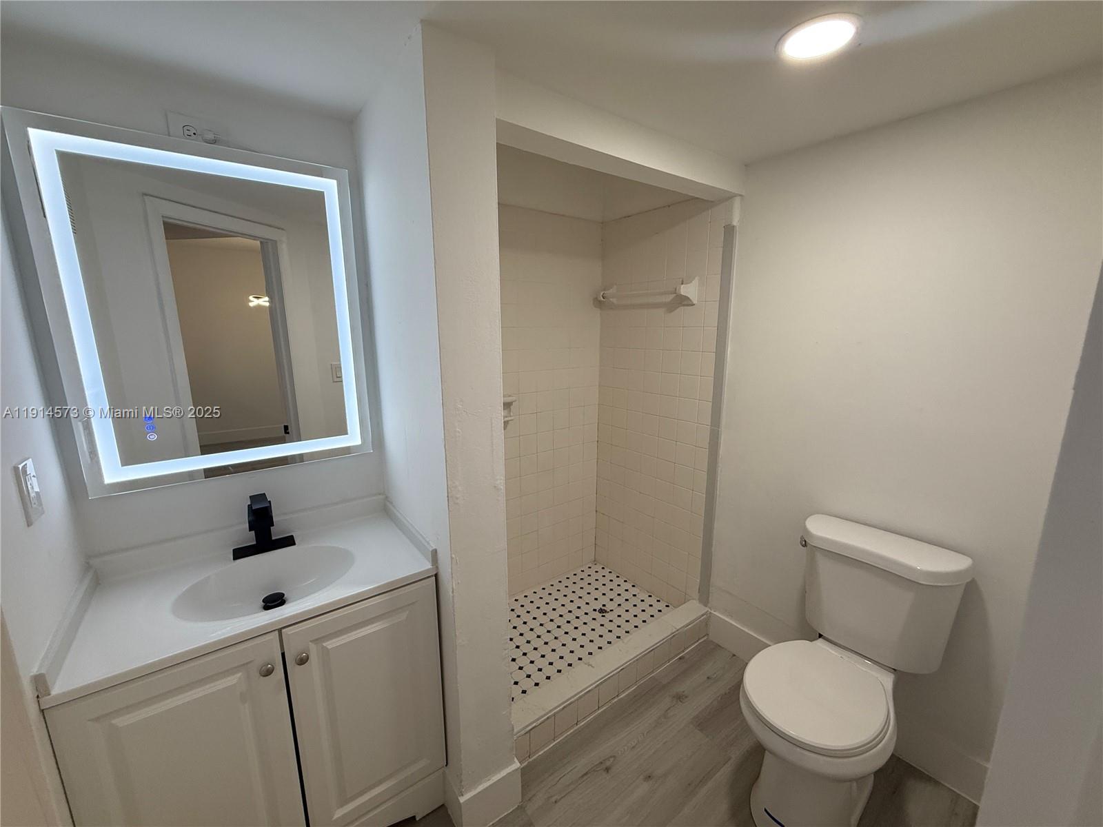 VERSAILLES GARDENS CONDO - Residential Lease