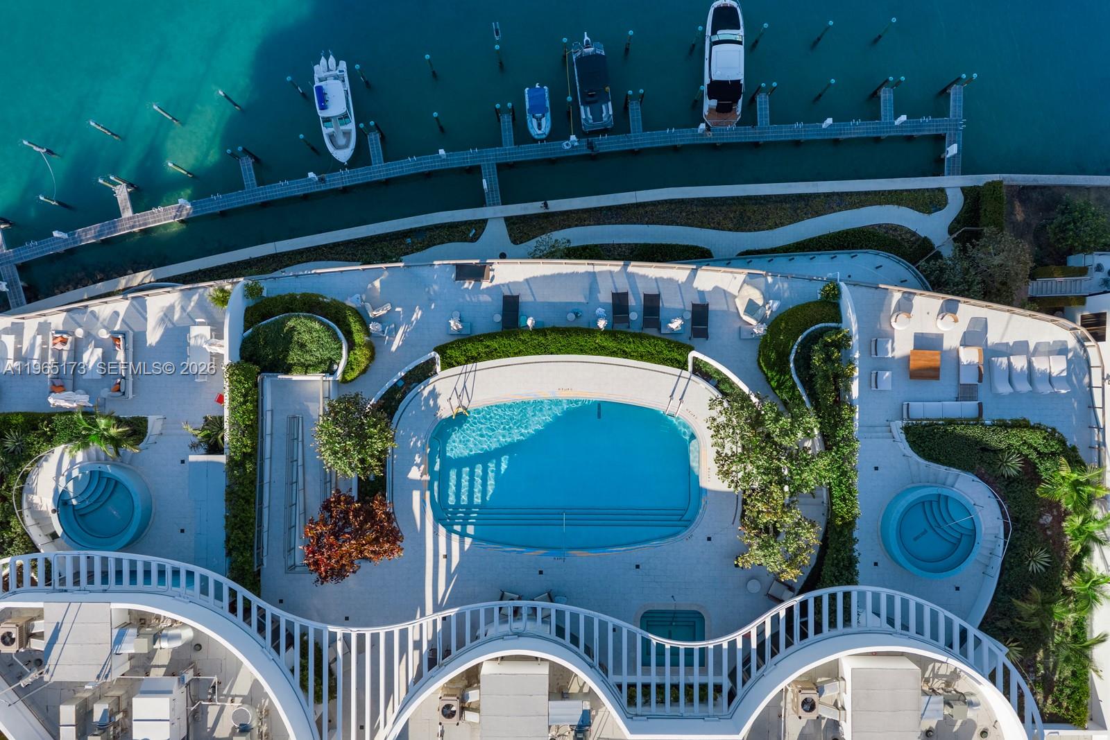 Onda Residences - Residential