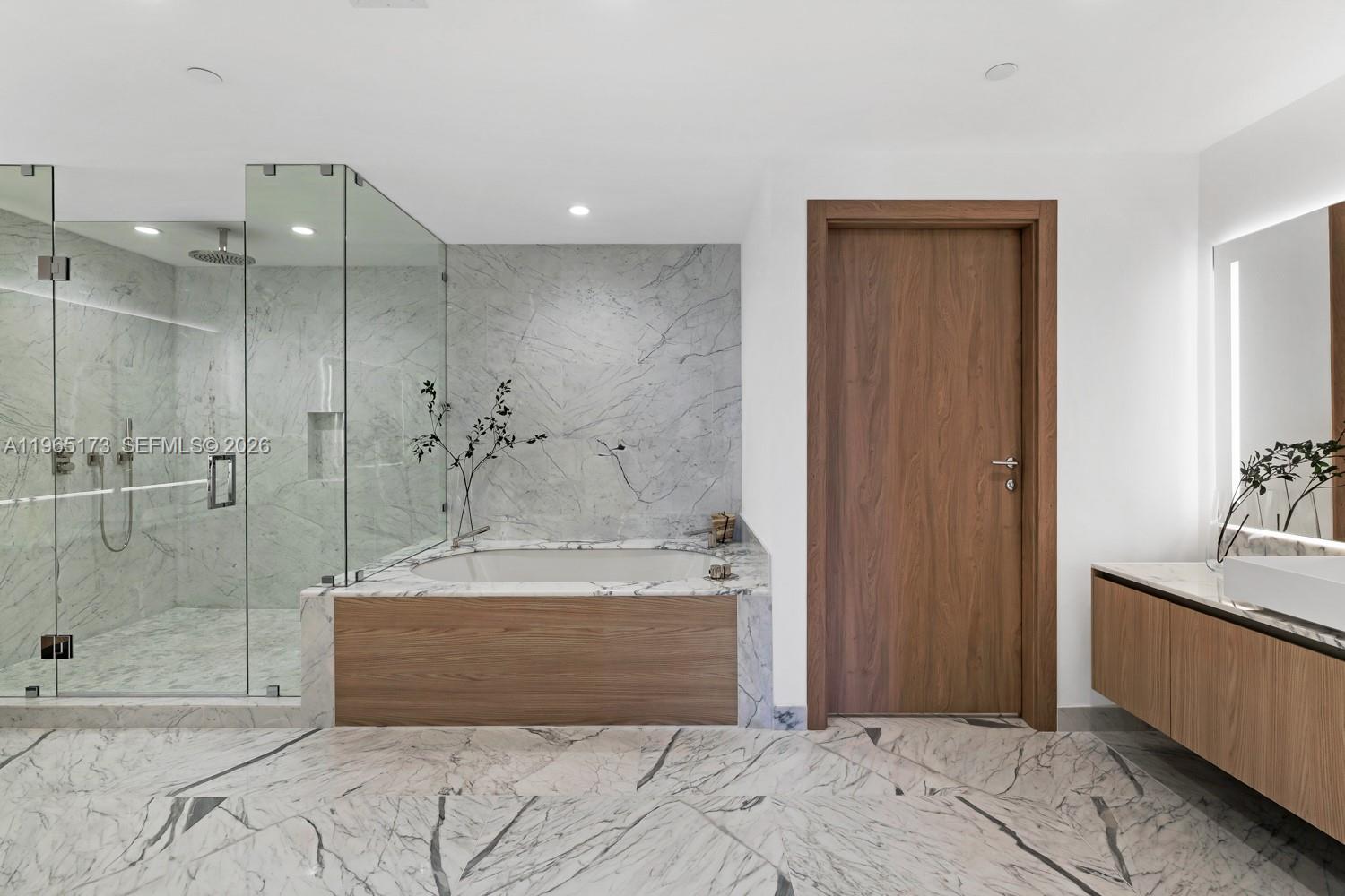 Onda Residences - Residential