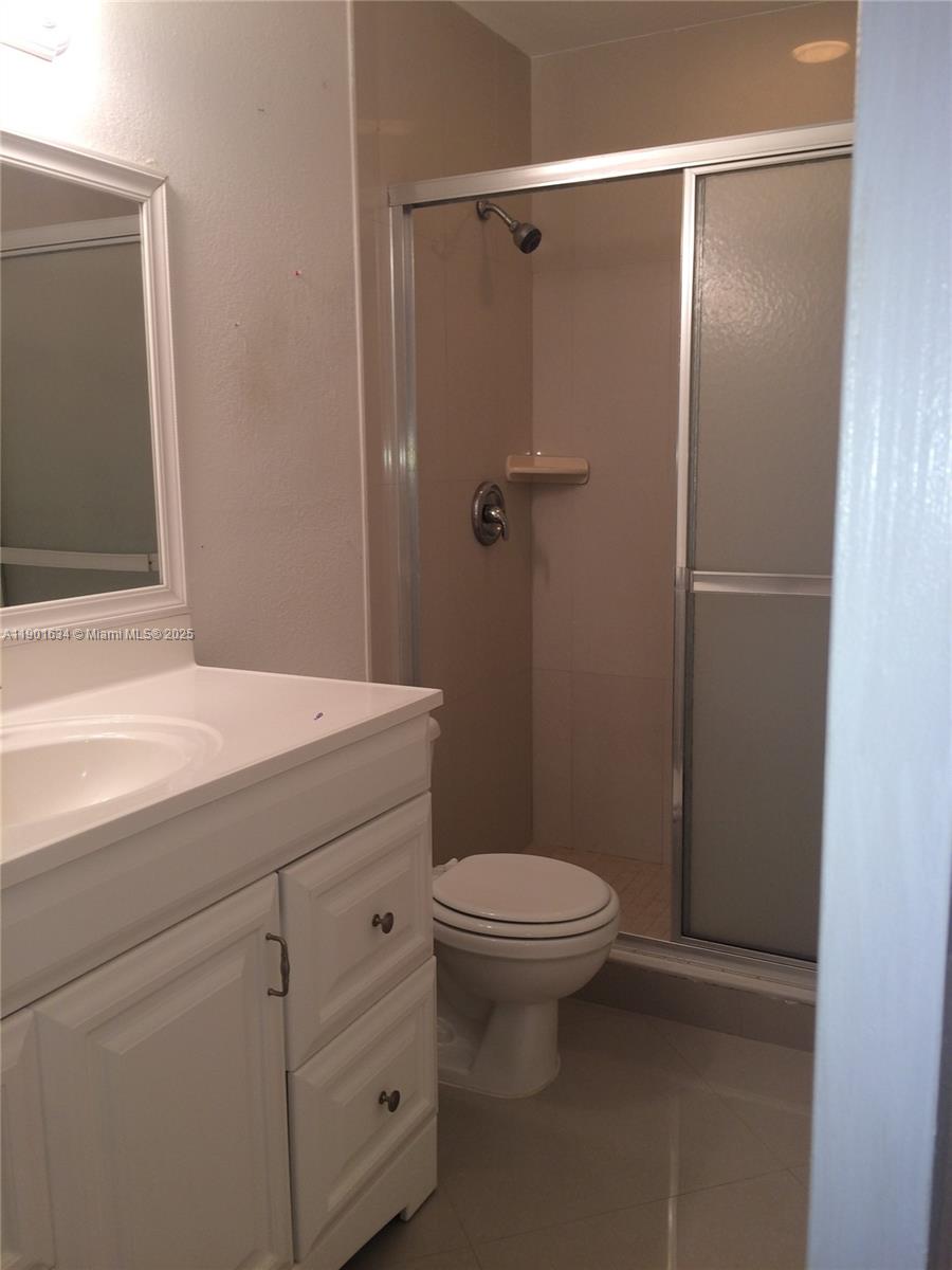 TAM OSHANTER GARDENS FAMI - Residential Lease