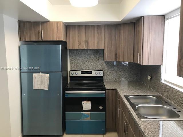 TAM OSHANTER GARDENS FAMI - Residential Lease