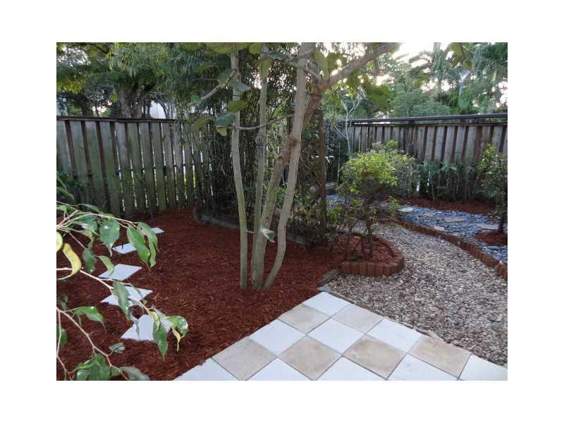 OMEGA VILLAS 4 CONDO - Residential Lease