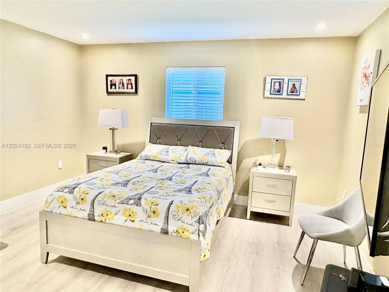 LAUDERDALE WEST 2 SEC - Residential