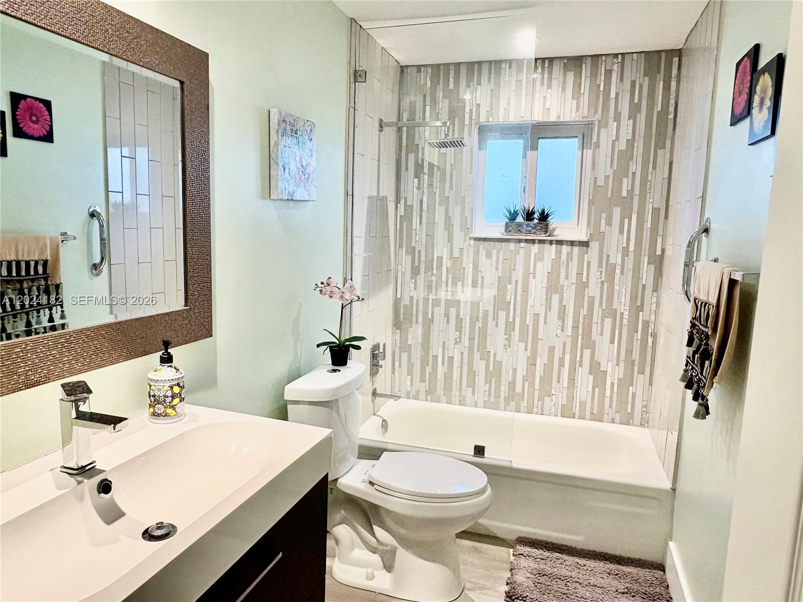 LAUDERDALE WEST 2 SEC - Residential