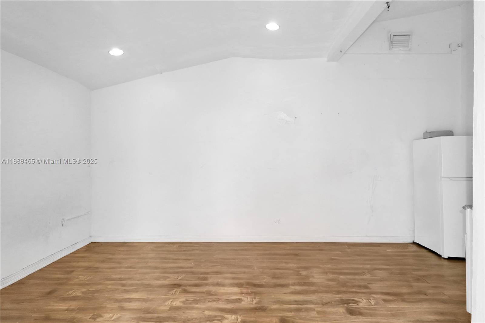 PLEASANT VILLAGE - Residential