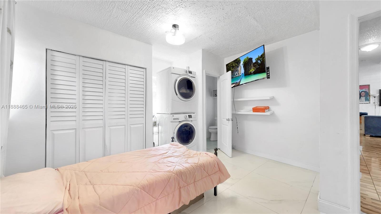 PLEASANT VILLAGE - Residential