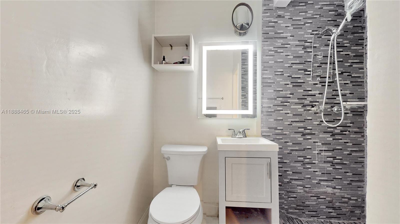 PLEASANT VILLAGE - Residential