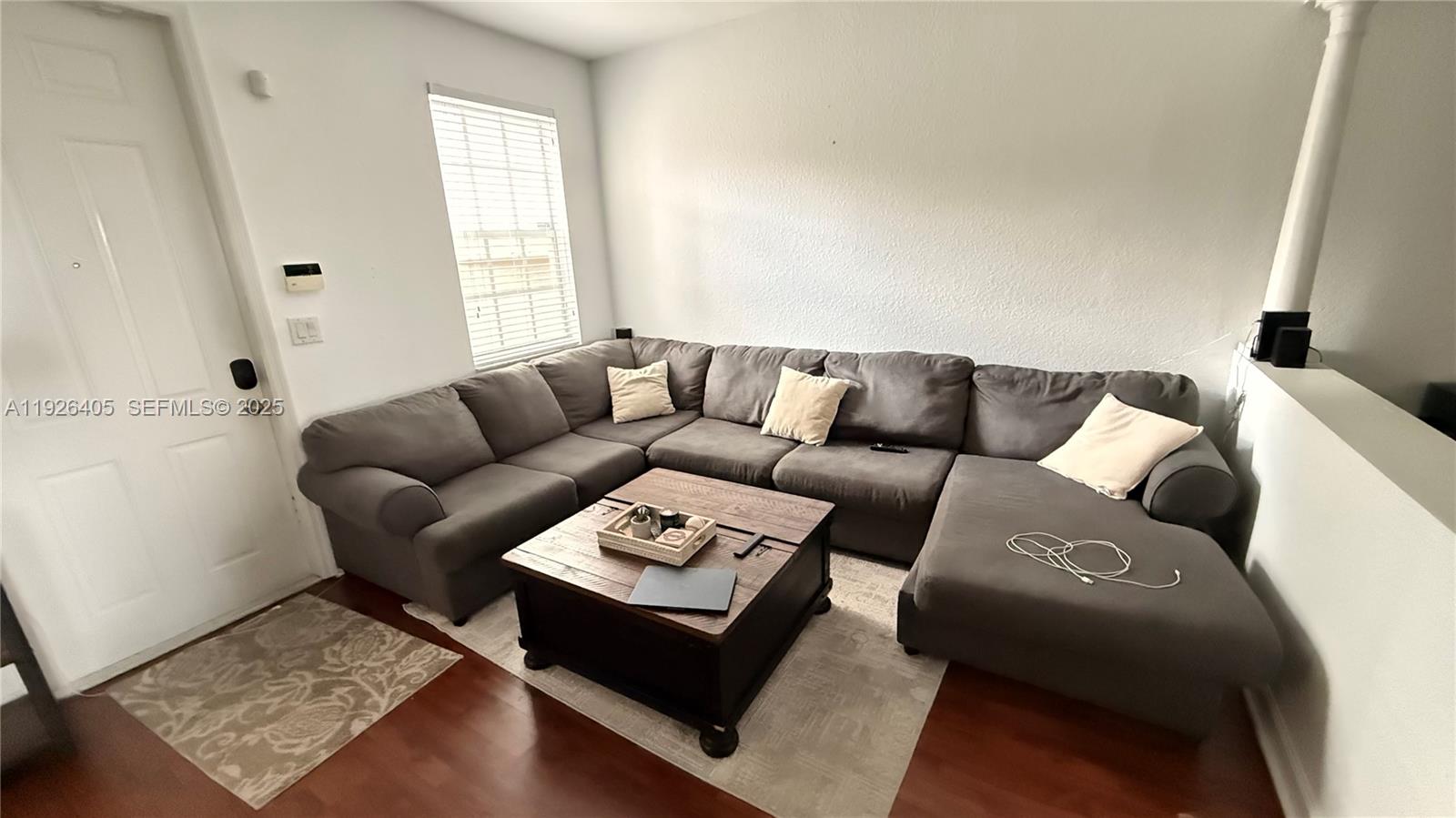 AB AT TAMIAMI TRAIL PHASE - Residential