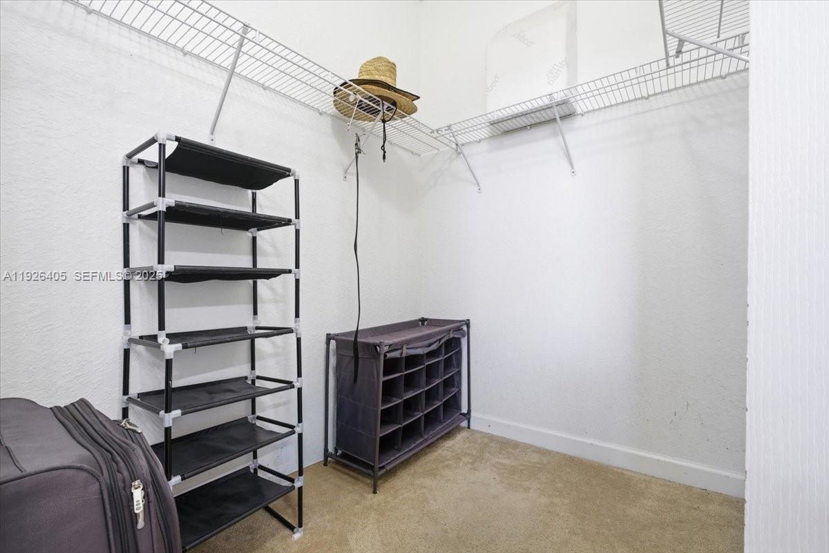 AB AT TAMIAMI TRAIL PHASE - Residential