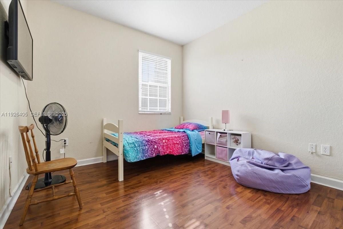 AB AT TAMIAMI TRAIL PHASE - Residential