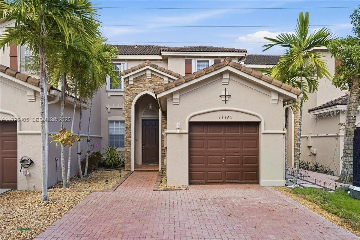 AB AT TAMIAMI TRAIL PHASE - Residential