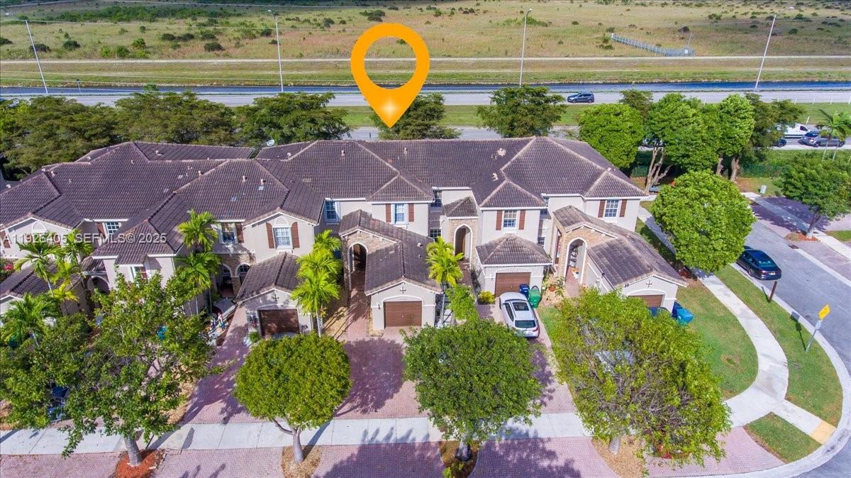 AB AT TAMIAMI TRAIL PHASE - Residential