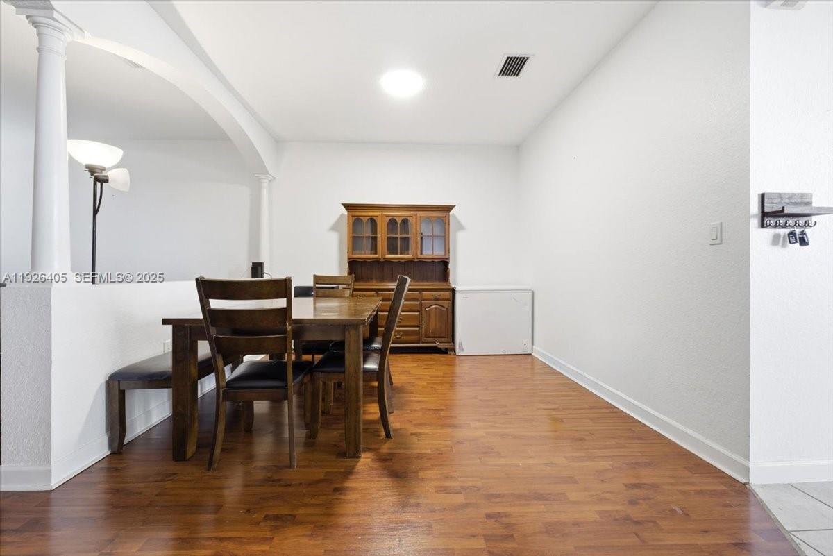 AB AT TAMIAMI TRAIL PHASE - Residential