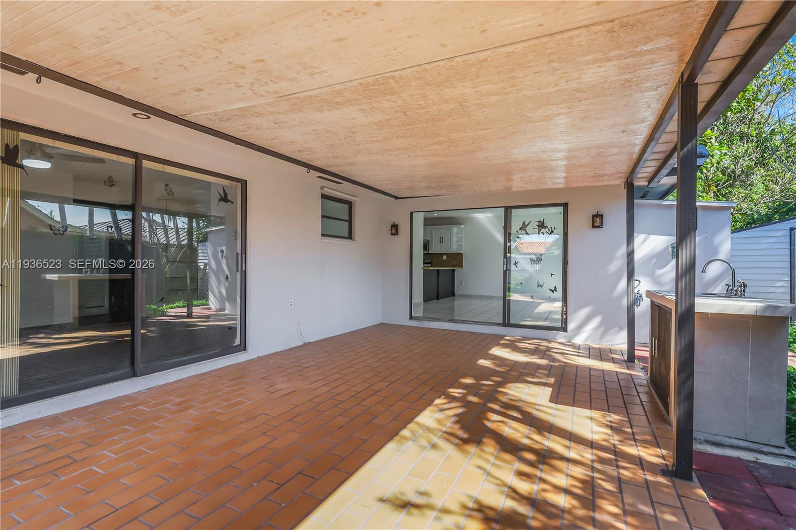 LEOMAR HOMES - Residential