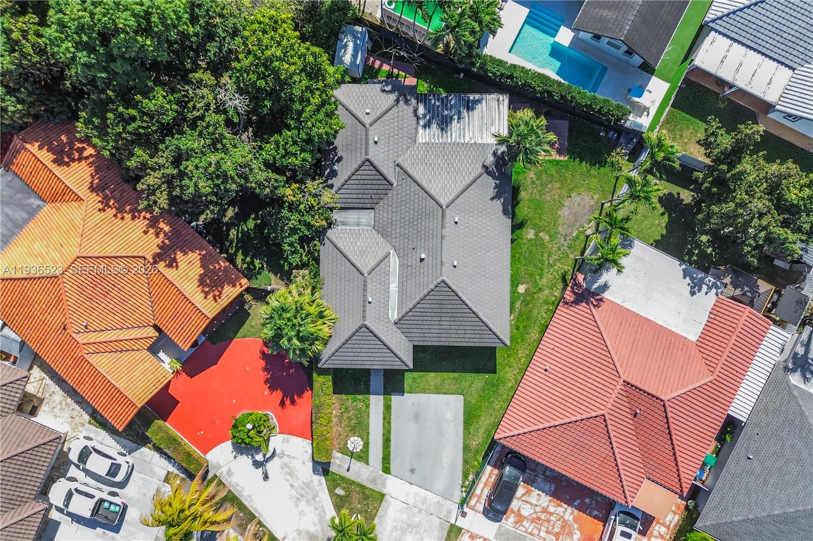 LEOMAR HOMES - Residential