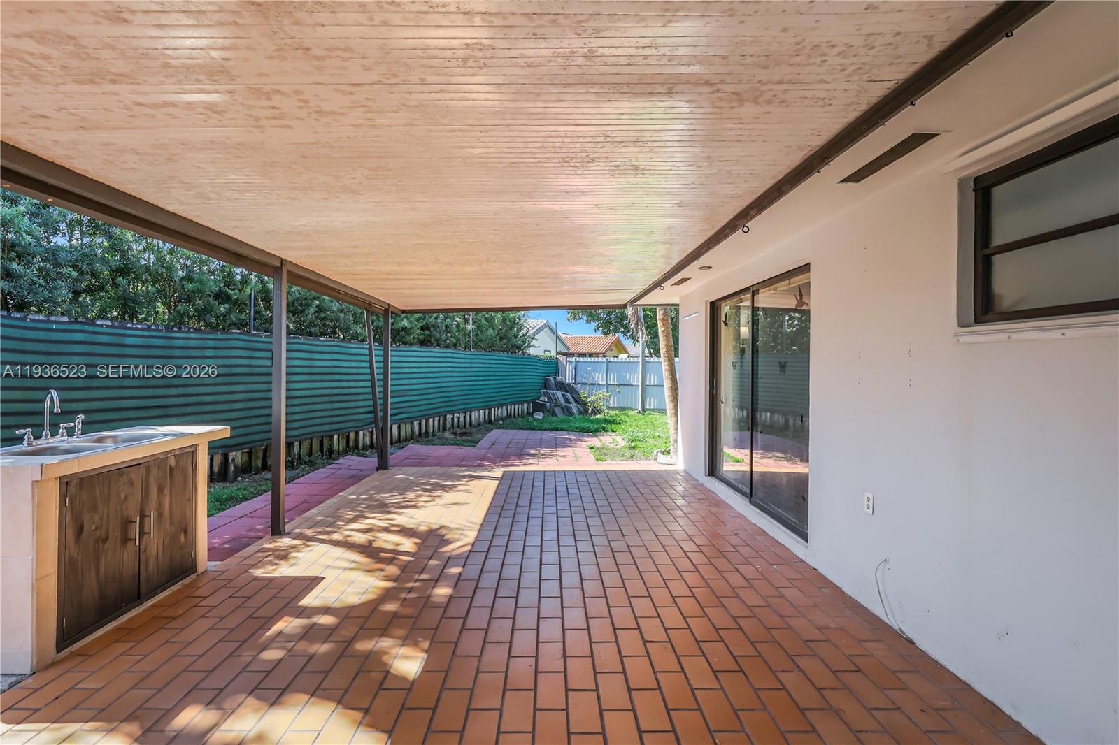 LEOMAR HOMES - Residential