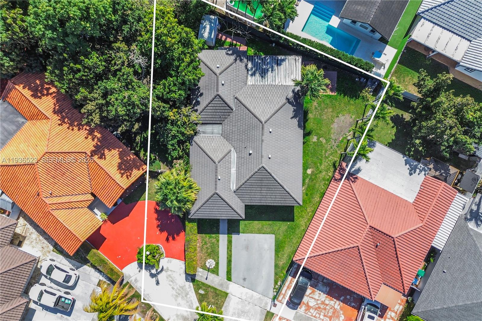 LEOMAR HOMES - Residential