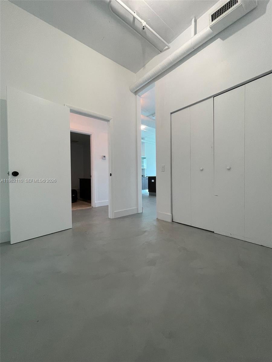 UPTOWN MARINA LOFTS CONDO - Residential Lease