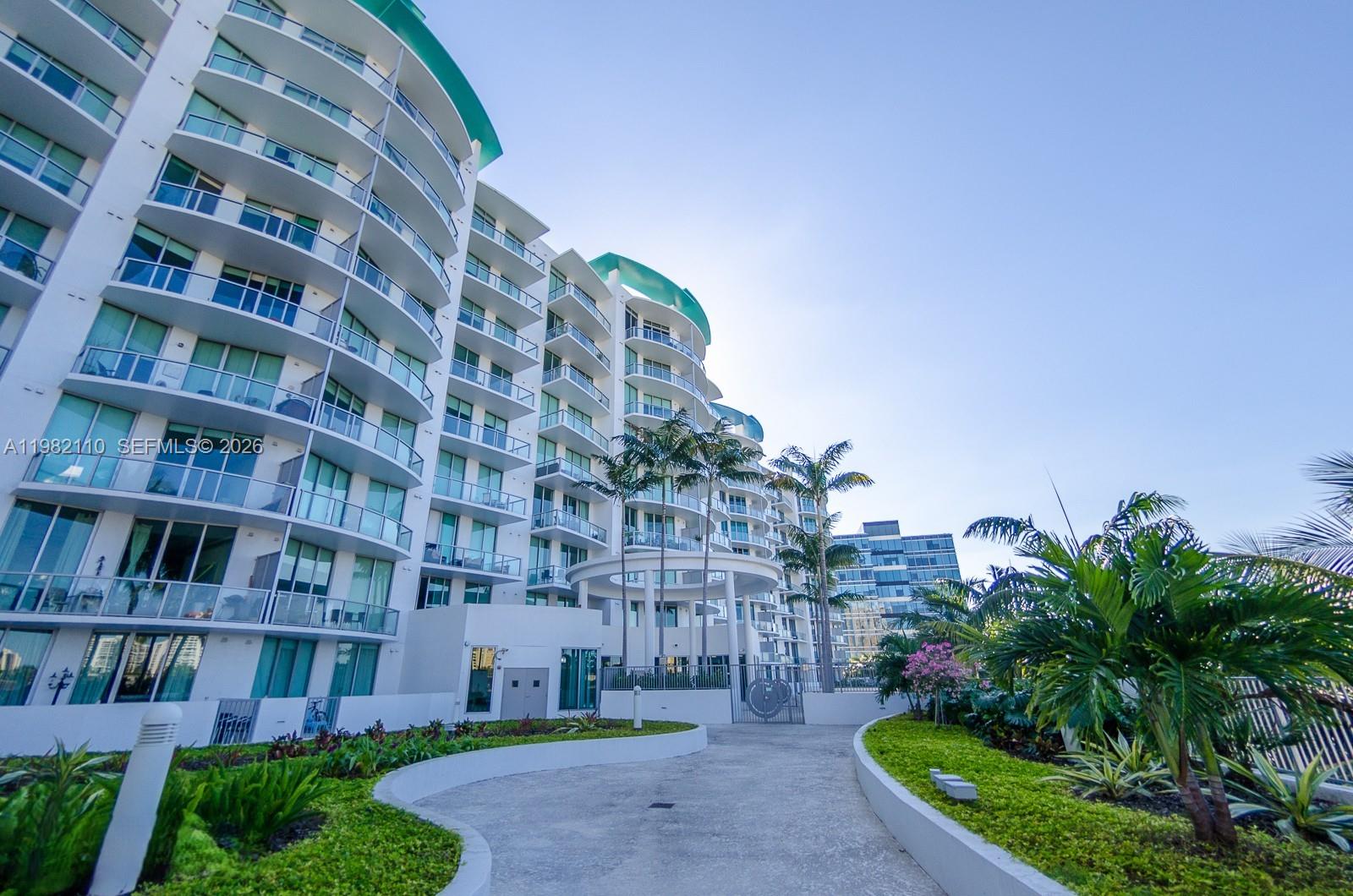 UPTOWN MARINA LOFTS CONDO - Residential Lease