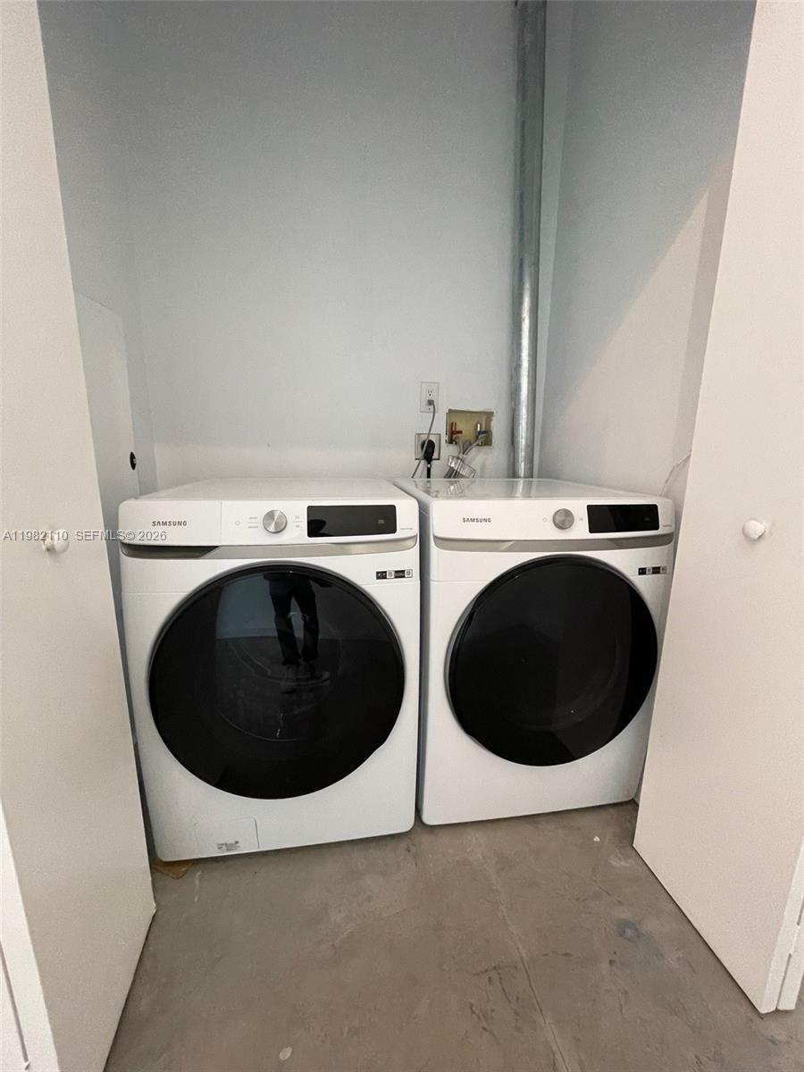 UPTOWN MARINA LOFTS CONDO - Residential Lease