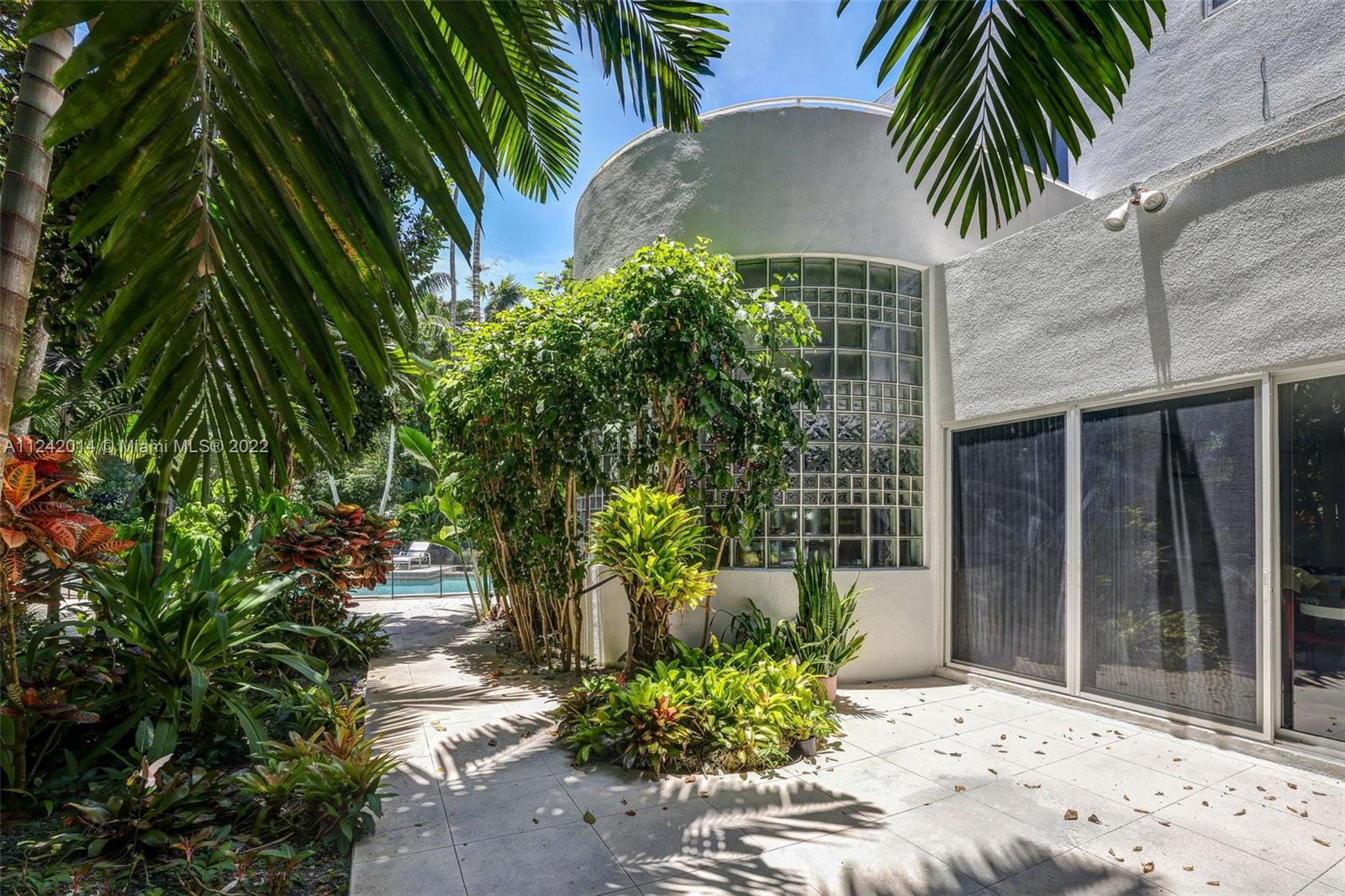 HAMMOCK PK 1ST ADDN - Residential