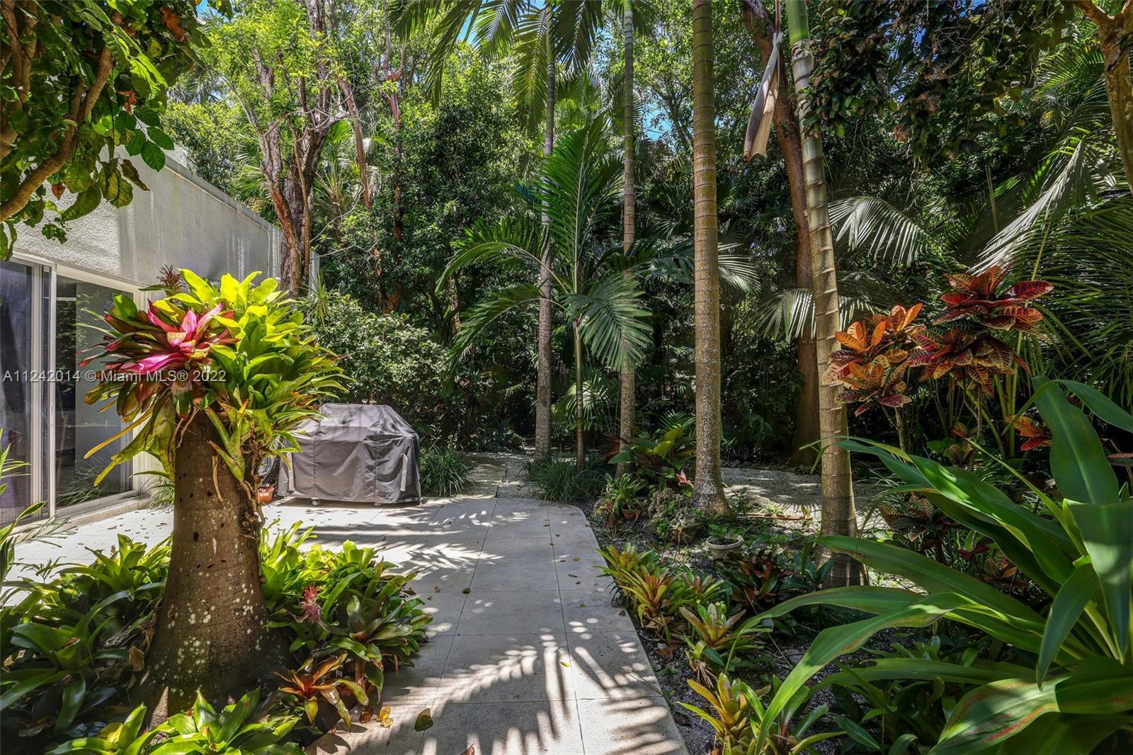 HAMMOCK PK 1ST ADDN - Residential