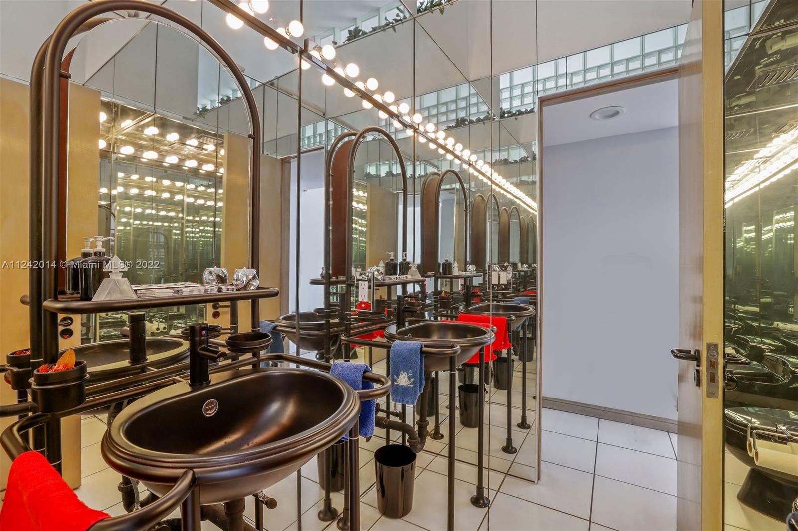 HAMMOCK PK 1ST ADDN - Residential