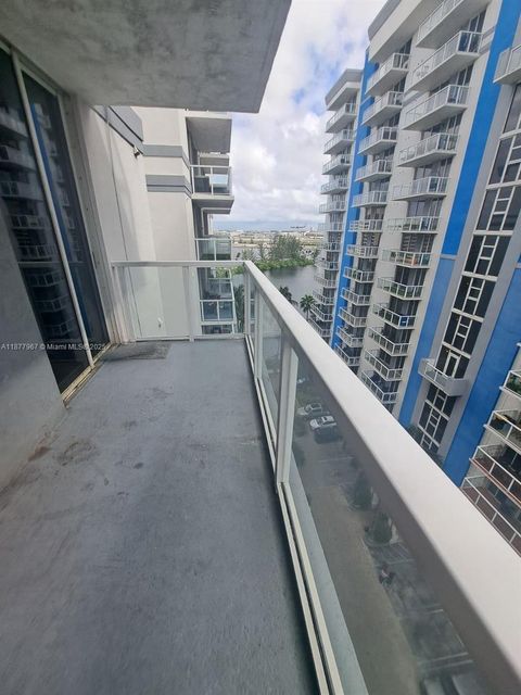 5091 NW 7th St 1007 Miami FL 33126