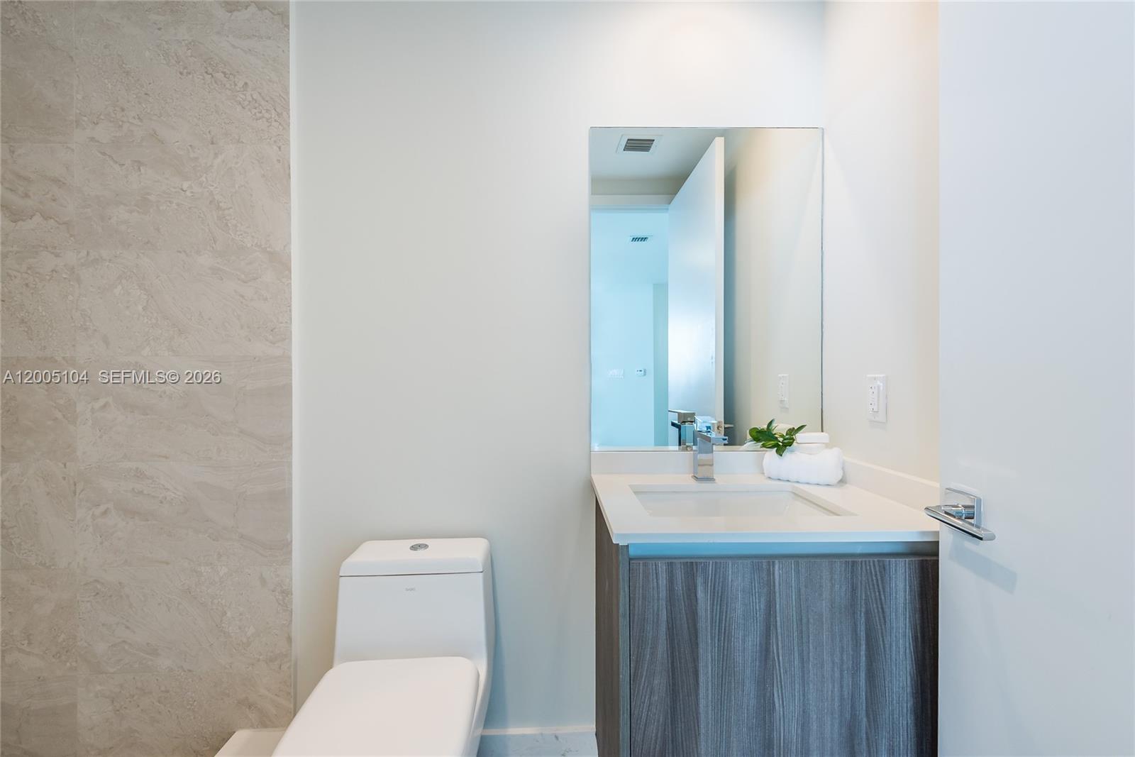 ARIA ON THE BAY CONDO - Residential