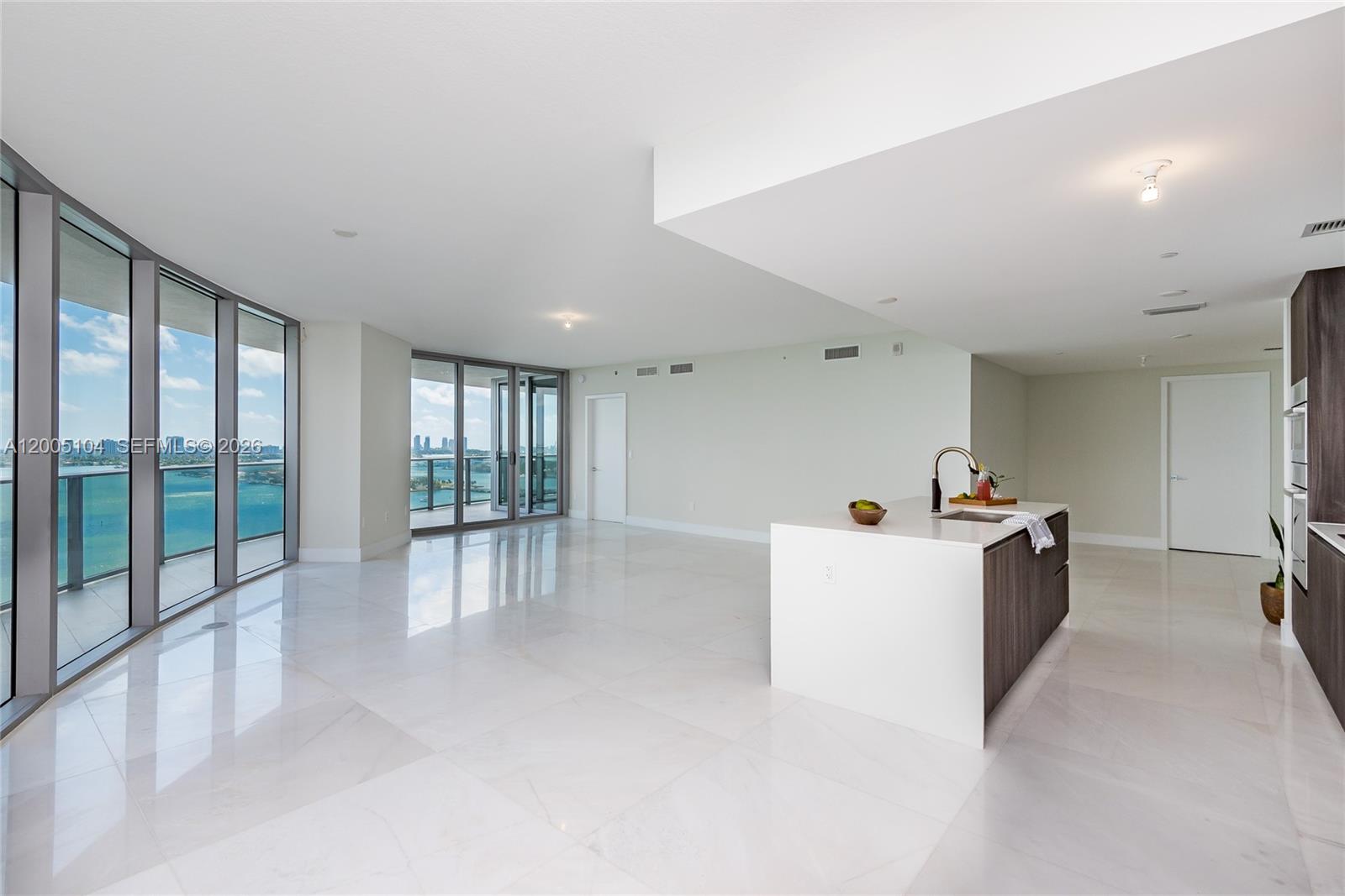 ARIA ON THE BAY CONDO - Residential
