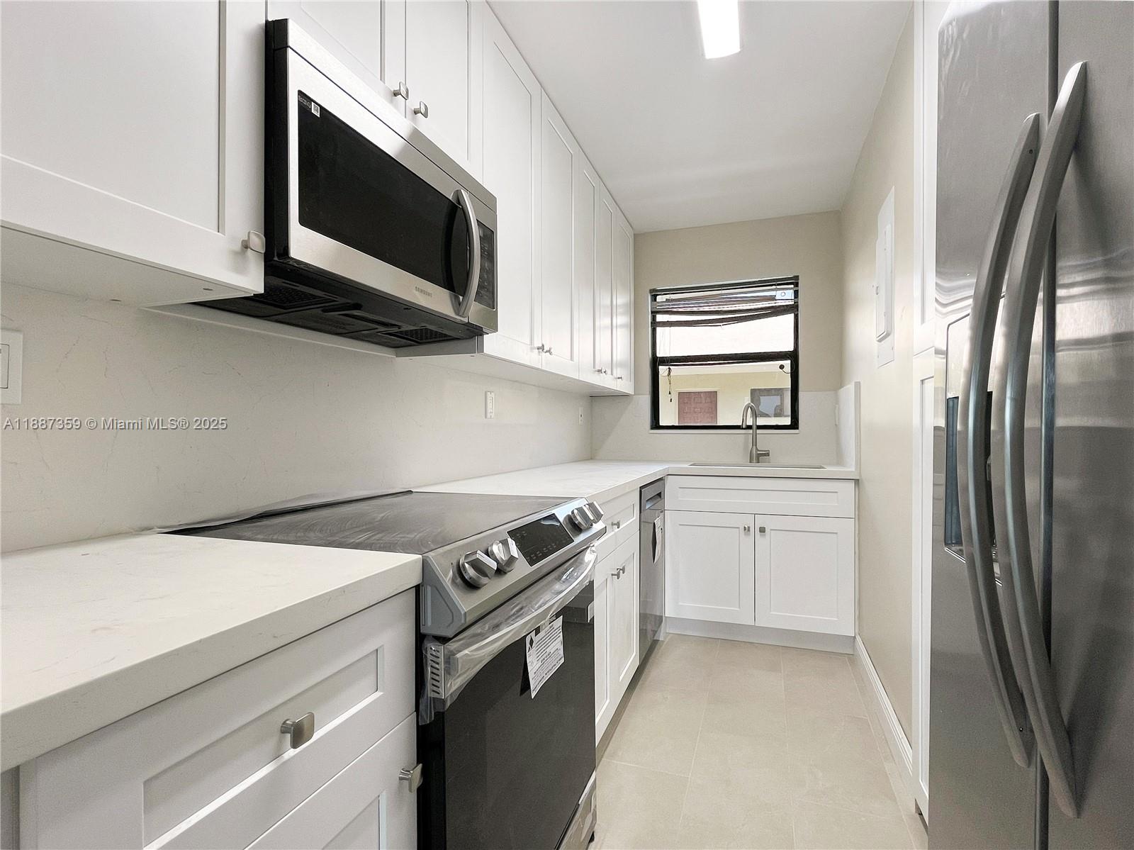VICTORY GARDENS CONDO - Residential Lease