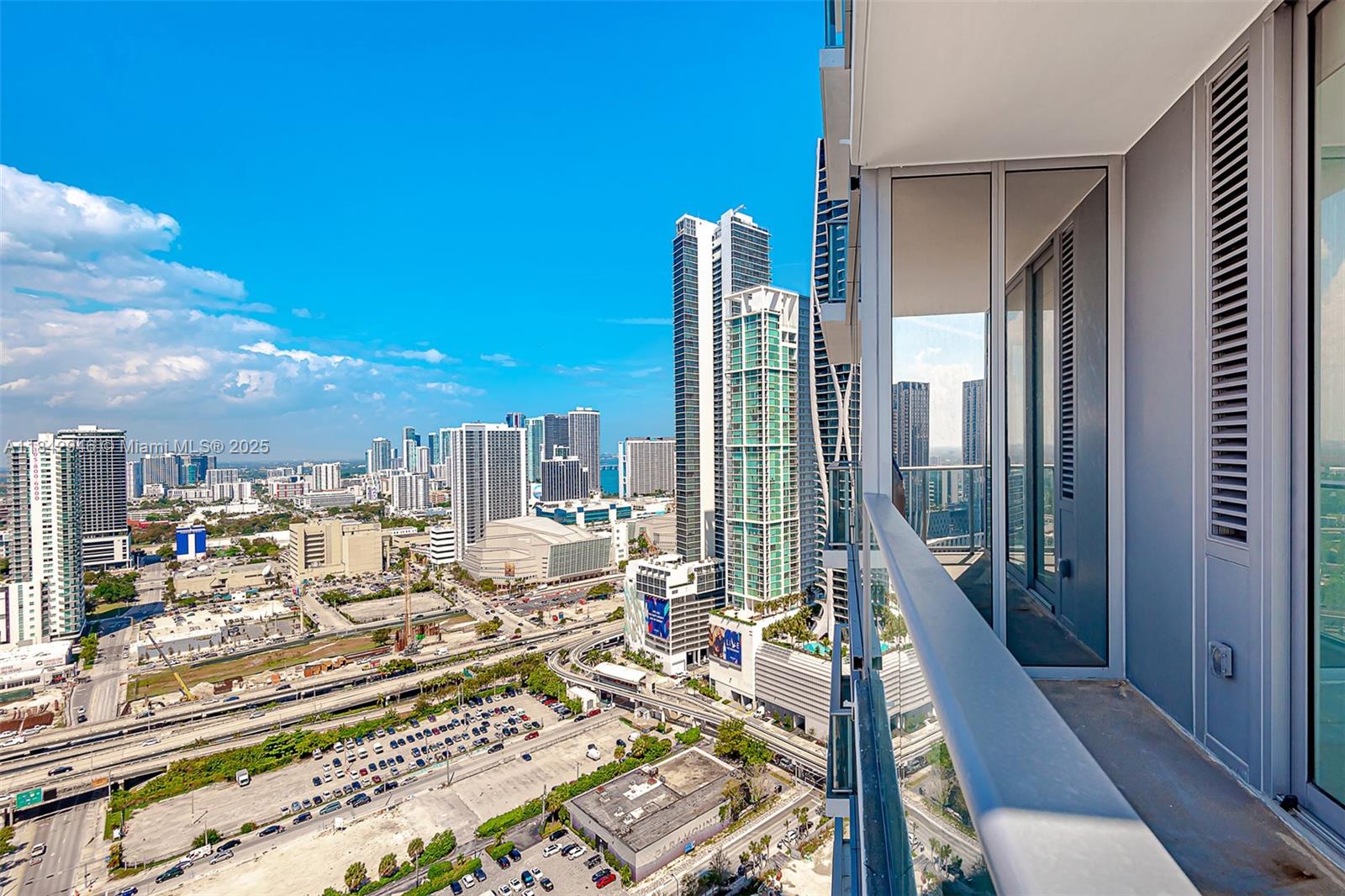 Paramount Miami World Cent - Residential Lease