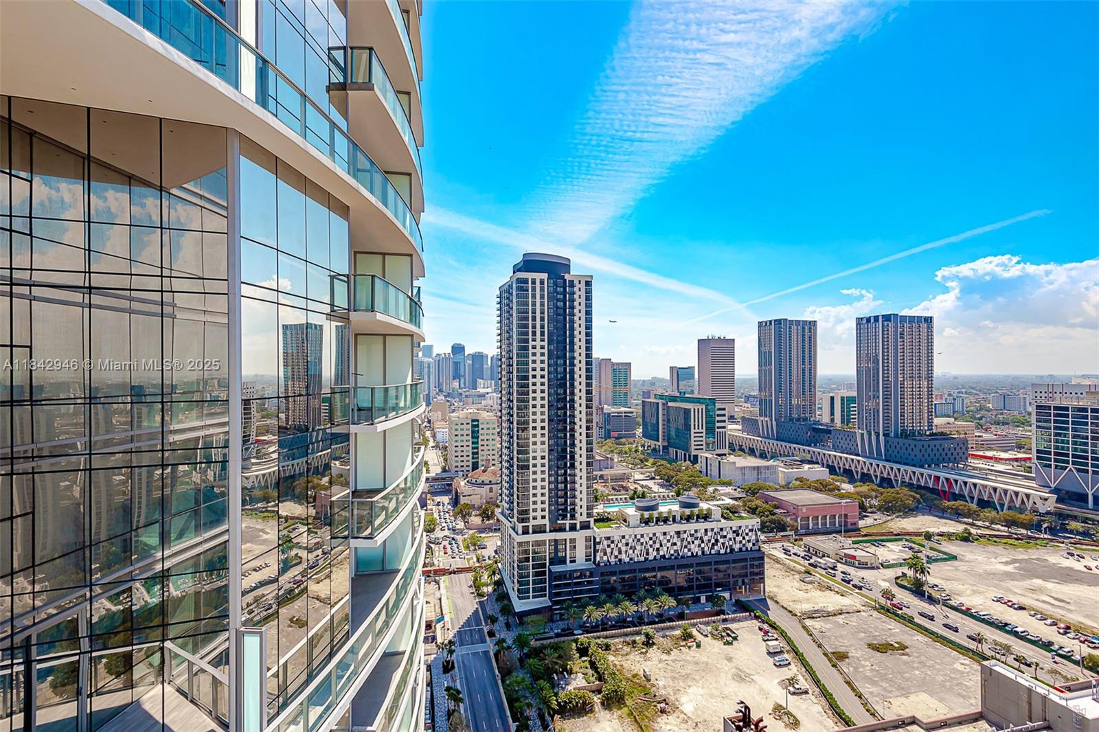 Paramount Miami World Cent - Residential Lease