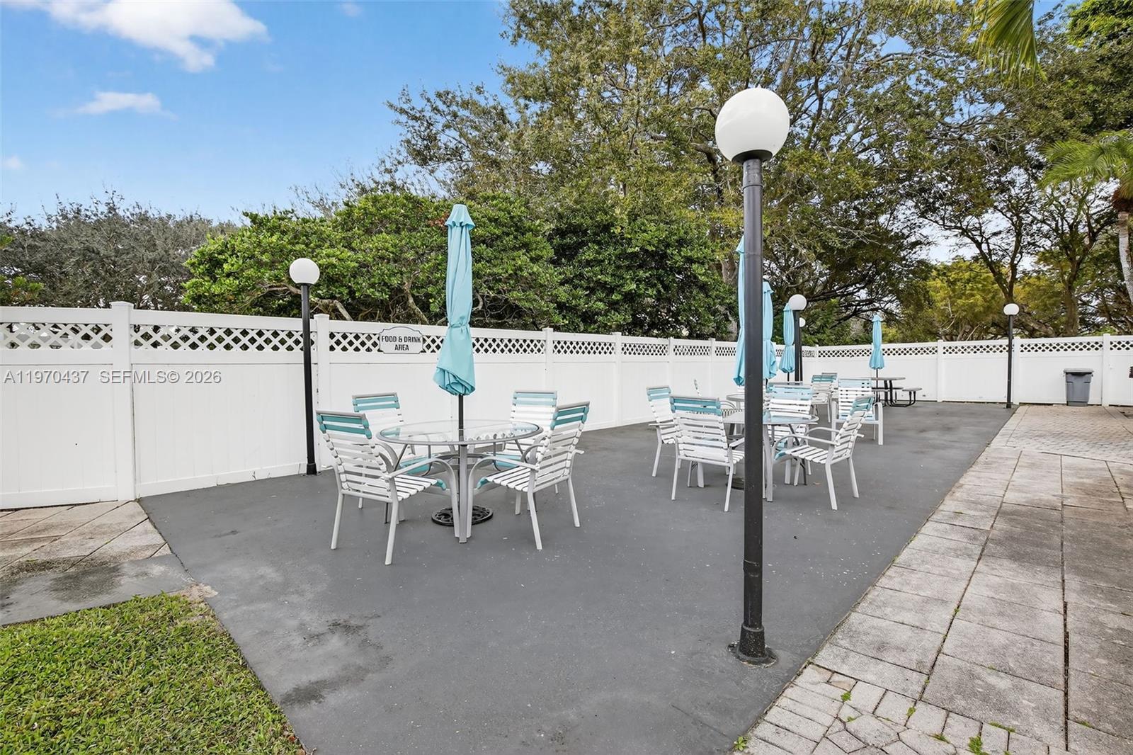 ROLLING HILLS GOLF AND - Residential