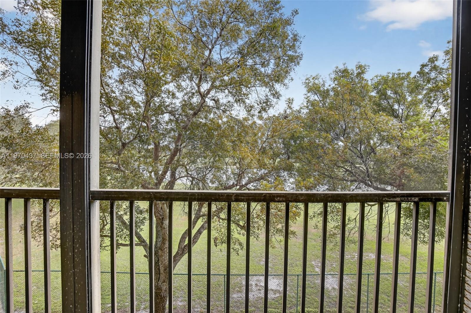 ROLLING HILLS GOLF AND - Residential