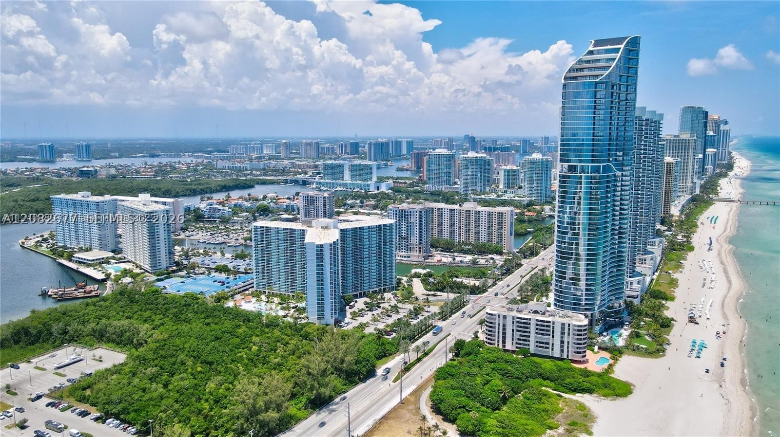 100 Bayview Dr 1114