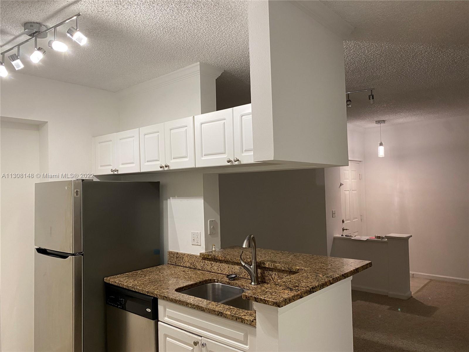 PORTO BELLAGIO CONDO - Residential Lease