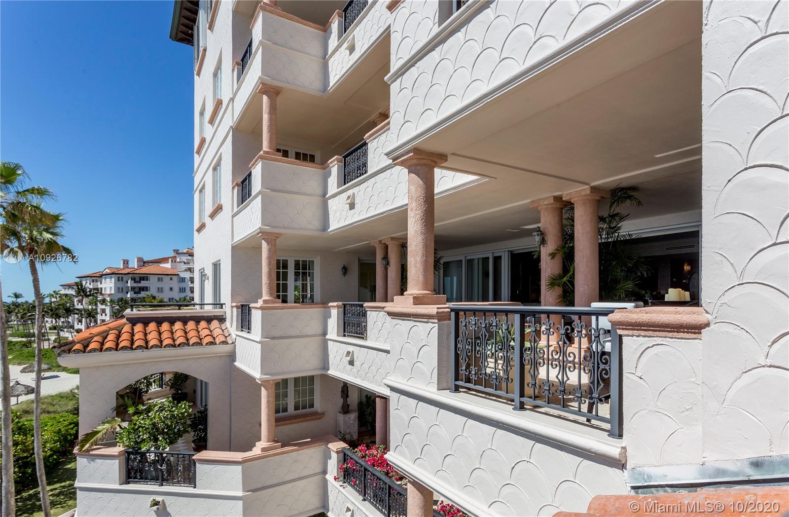 OCEANSIDE FISHER ISL COND - Residential