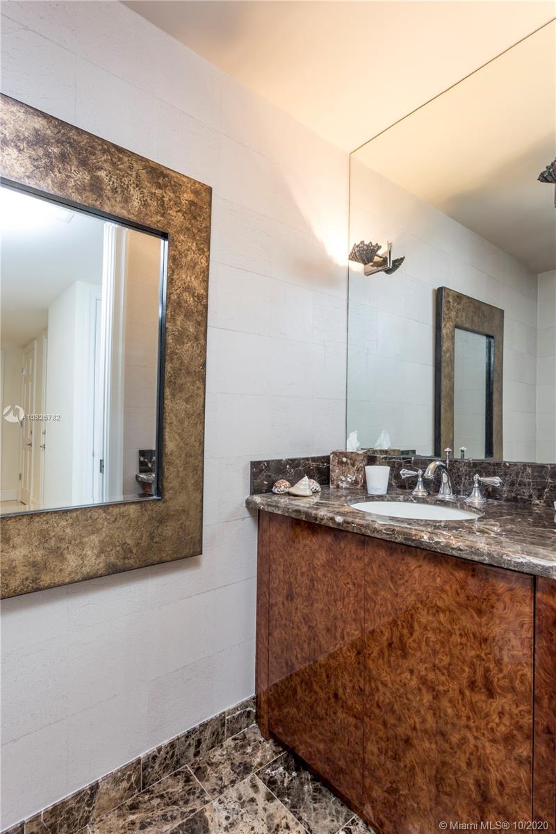 OCEANSIDE FISHER ISL COND - Residential