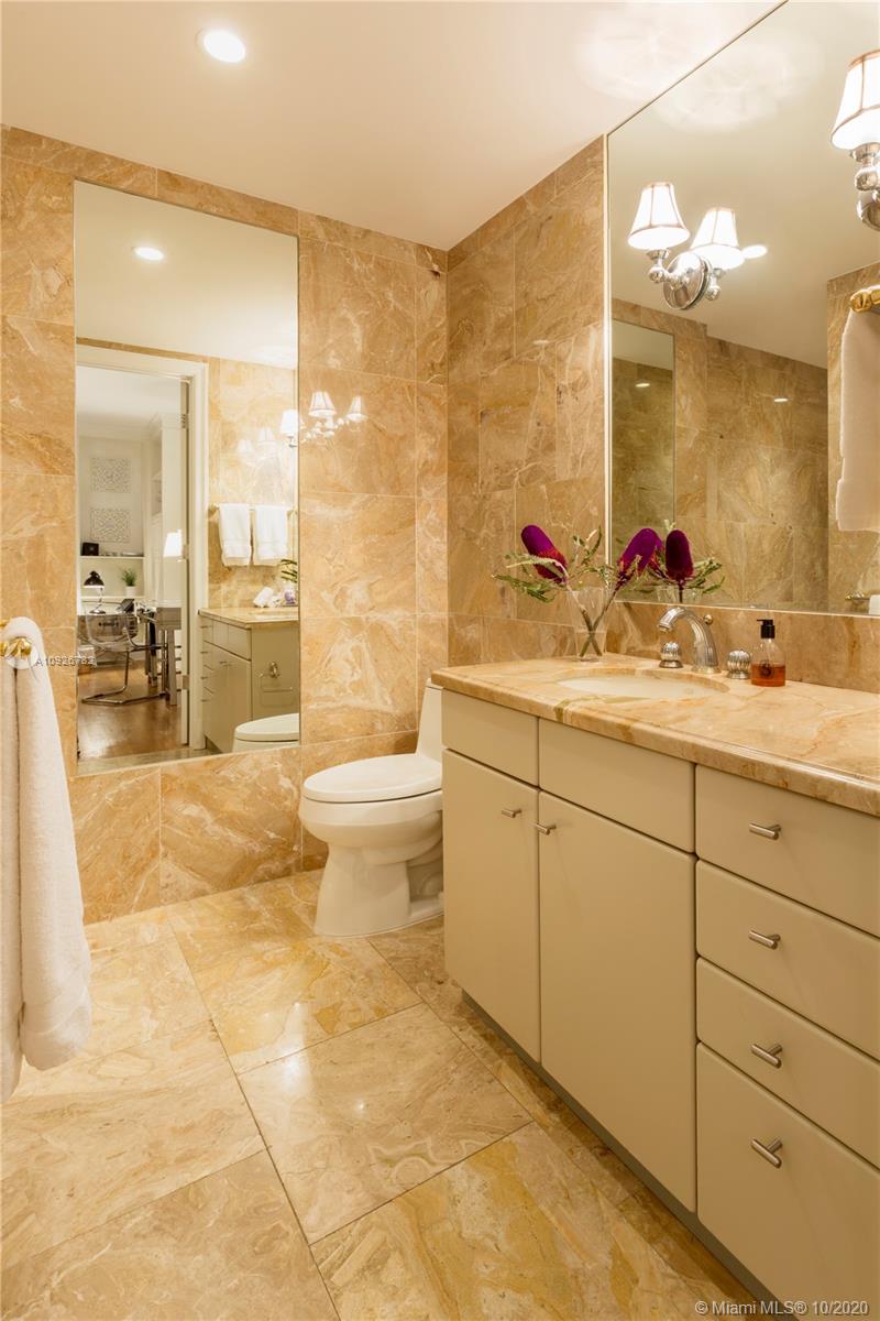 OCEANSIDE FISHER ISL COND - Residential